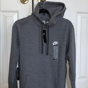 (NEW WITH TAG) Men’s Nike Gray Sweatshirt Size M